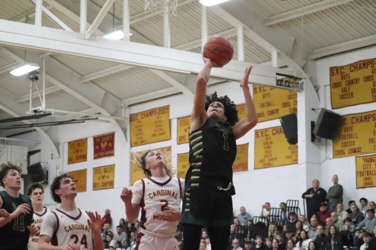 Gunther takes over to lead Ursuline past Mooney